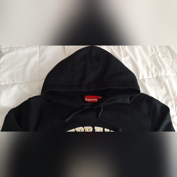 Supreme Centerpiece Hooded Sweatshirt *FW17* - Picture 9 of 16